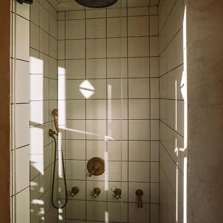 Apartamento Famous Parisian Designer's Pied-a-terre In Le Marais *