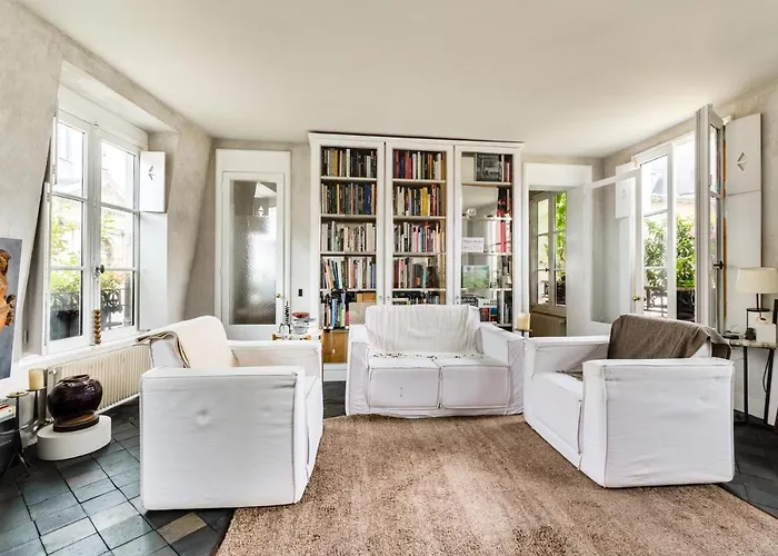 Апартаменты Famous Parisian Designer's Pied-a-terre In Le Marais *