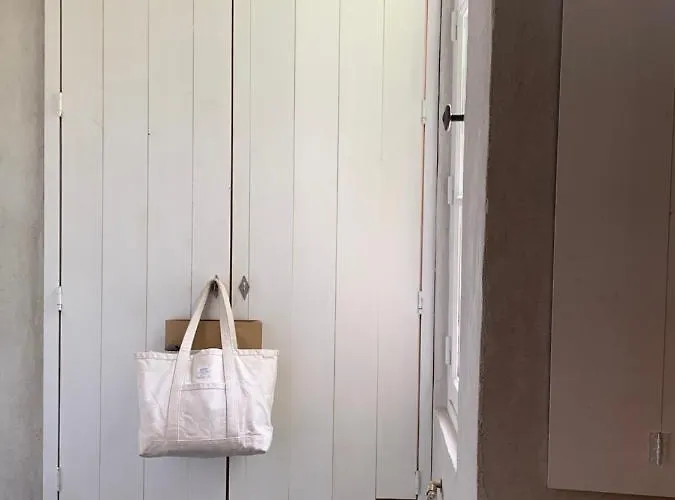 Апартаменты Famous Parisian Designer's Pied-a-terre In Le Marais