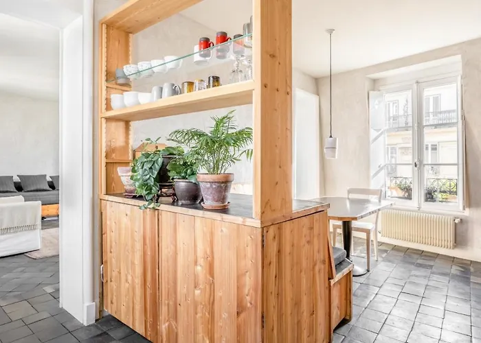 Апартаменты Famous Parisian Designer's Pied-a-terre In Le Marais Париж